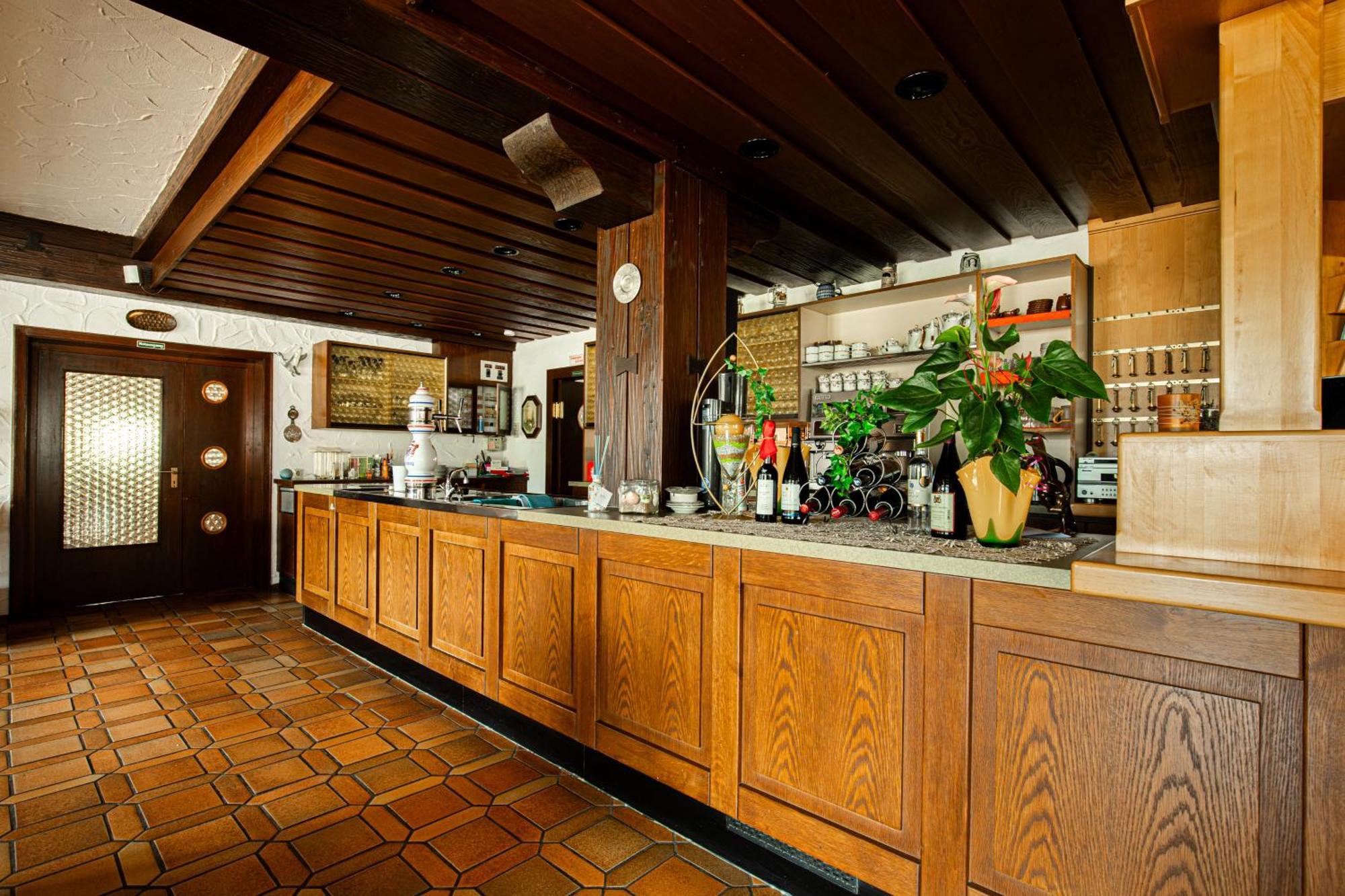 Auerhahn Bed And Breakfast - Black Forest - Waldhotel Eisenbach  Exterior photo